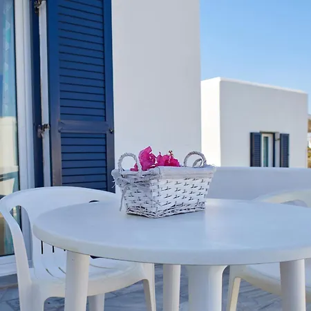Theologos Place Pensionat