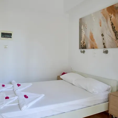 Theologos Place Pensionat
