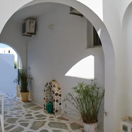 Pensionat Theologos Place 2*